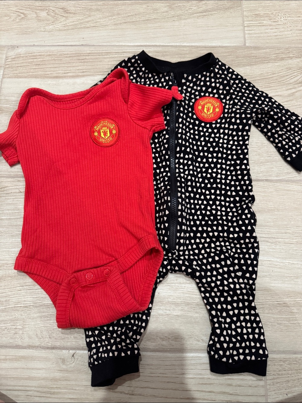 Manchester United 3-6 months Outfit Bundle